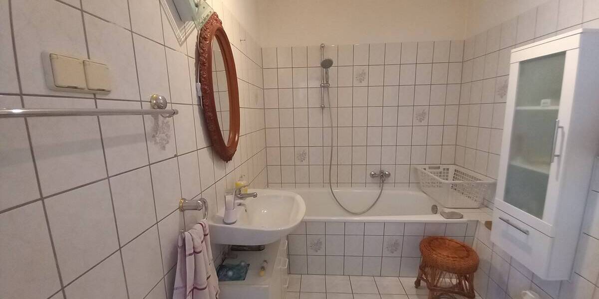 Etagenwohnung Crimmitschau - 2 Zimmer, 38 m&sup2;, 229&euro; | Angebot:25996139