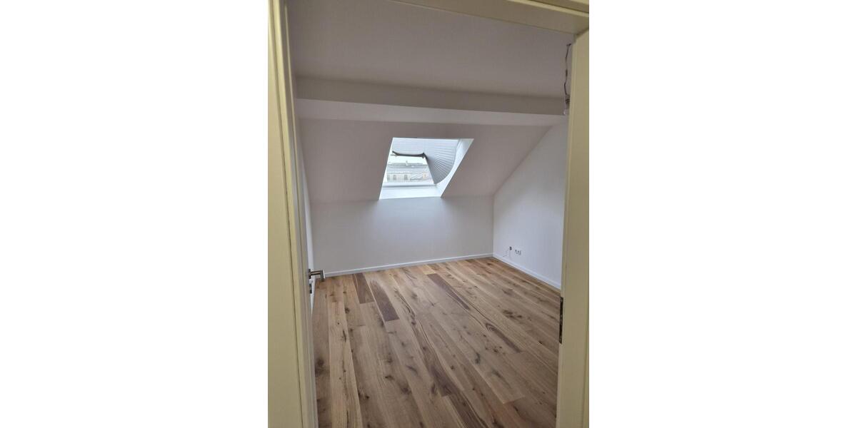 Ab 01.10. großzügig Wohnen in FalkensteinVogtl. - Erstbezug nach hochwertiger Sanierung! - Erdgeschoßwohnung Falkenstein | Angebot:27085313