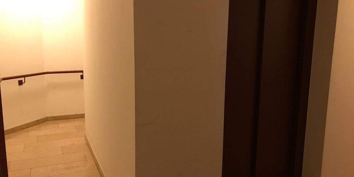 Etagenwohnung Zwickau-Marienthal Marienthal - 2 Zimmer, 66 m&sup2;, 79.000&euro; | Angebot:25747130