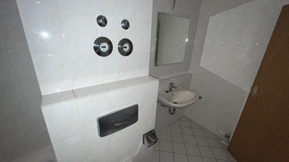 Etagenwohnung Werdau - 2 Zimmer, 60 m&sup2;, 400&euro; | Angebot:22796086