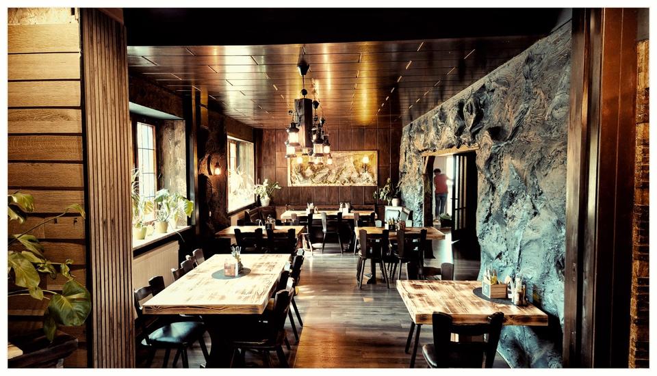 Einfamilienhaus Nobitz - 16 Zimmer, 700 m&sup2;, 308.000&euro; | Angebot:25990796