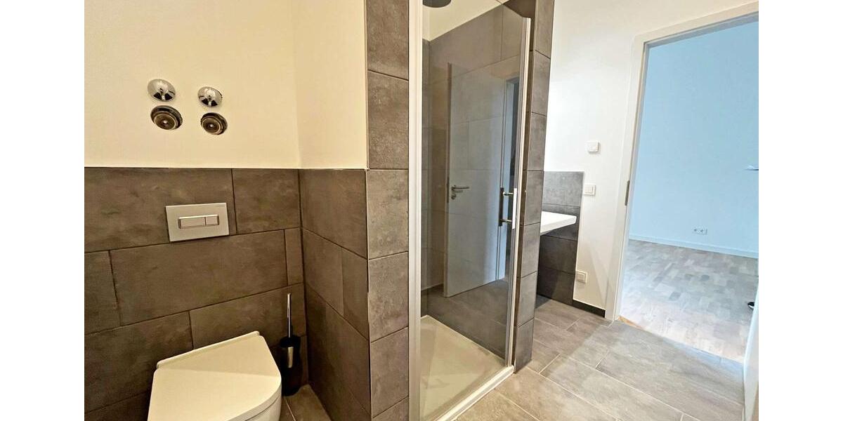 Etagenwohnung Zwickau - 2 Zimmer, 55 m&sup2;, 438&euro; | Angebot:24002242