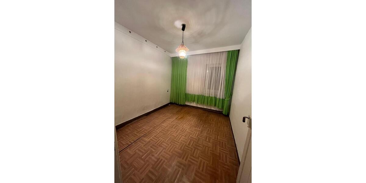 Mehrfamilienhaus, Wohnhaus Reinsdorf - 30 Zimmer, 356 m&sup2;, 227.500&euro; | Angebot:24360447