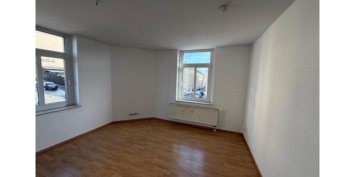 Etagenwohnung Reichenbach im Vogtland - 3 Zimmer, 57 m&sup2;, 285&euro; | Angebot:24836330