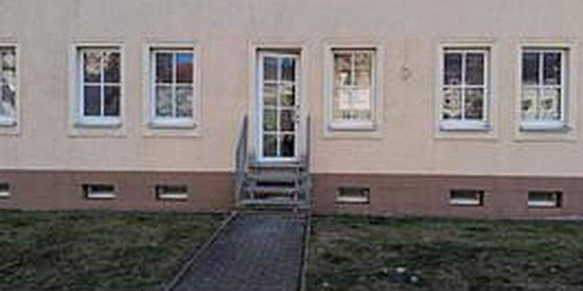 Etagenwohnung Zwickau Pölbitz - 2 Zimmer, 72 m&sup2;, 480&euro; | Angebot:25879815