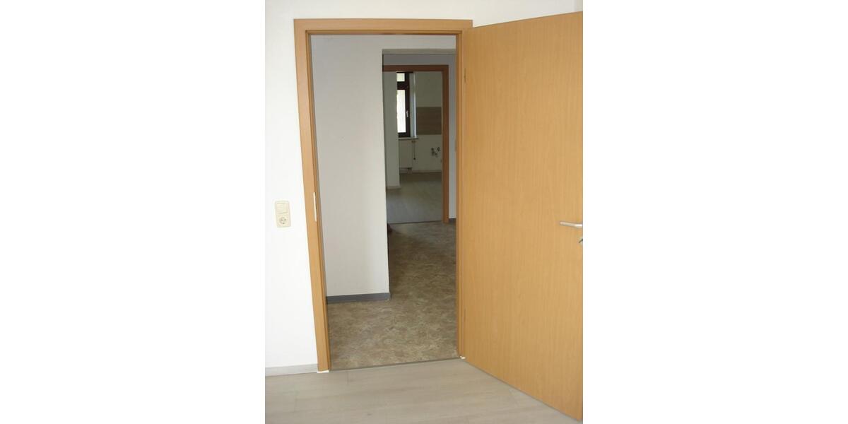 Erdgeschoßwohnung Reichenbach im Vogtland - 2 Zimmer, 47 m&sup2;, 253&euro; | Angebot:24781609