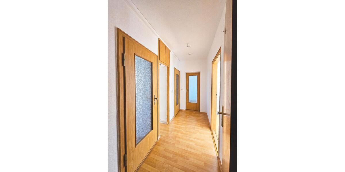 Etagenwohnung Werdau - 3 Zimmer, 56 m&sup2;, 39.800&euro; | Angebot:26972792