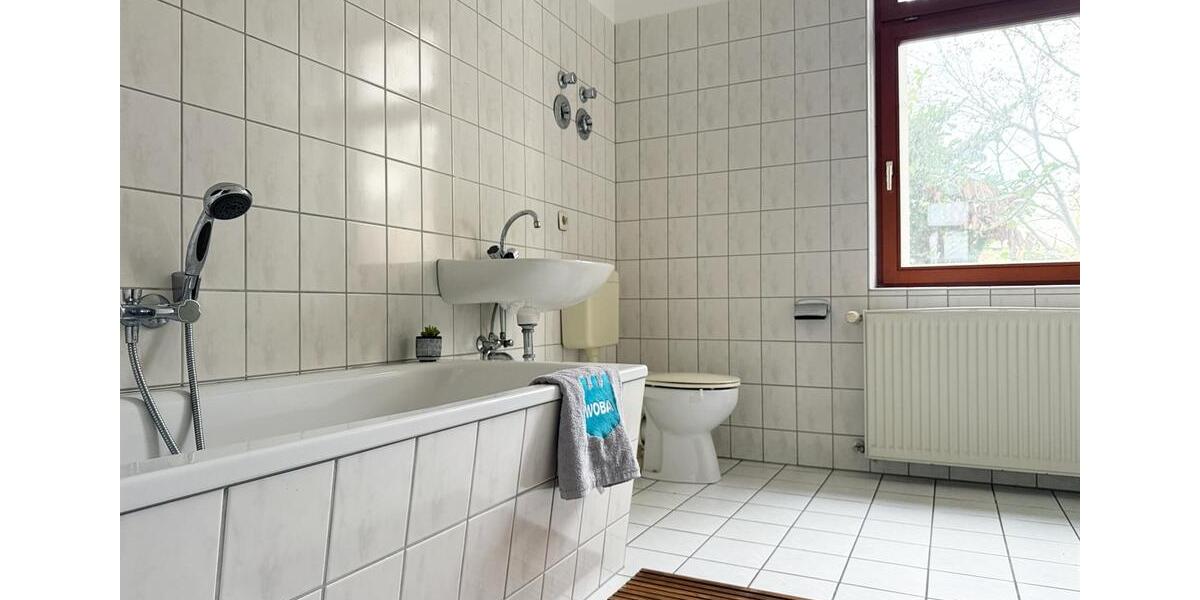 Etagenwohnung Reichenbach im Vogtland - 2 Zimmer, 63 m&sup2;, 250&euro; | Angebot:26008292