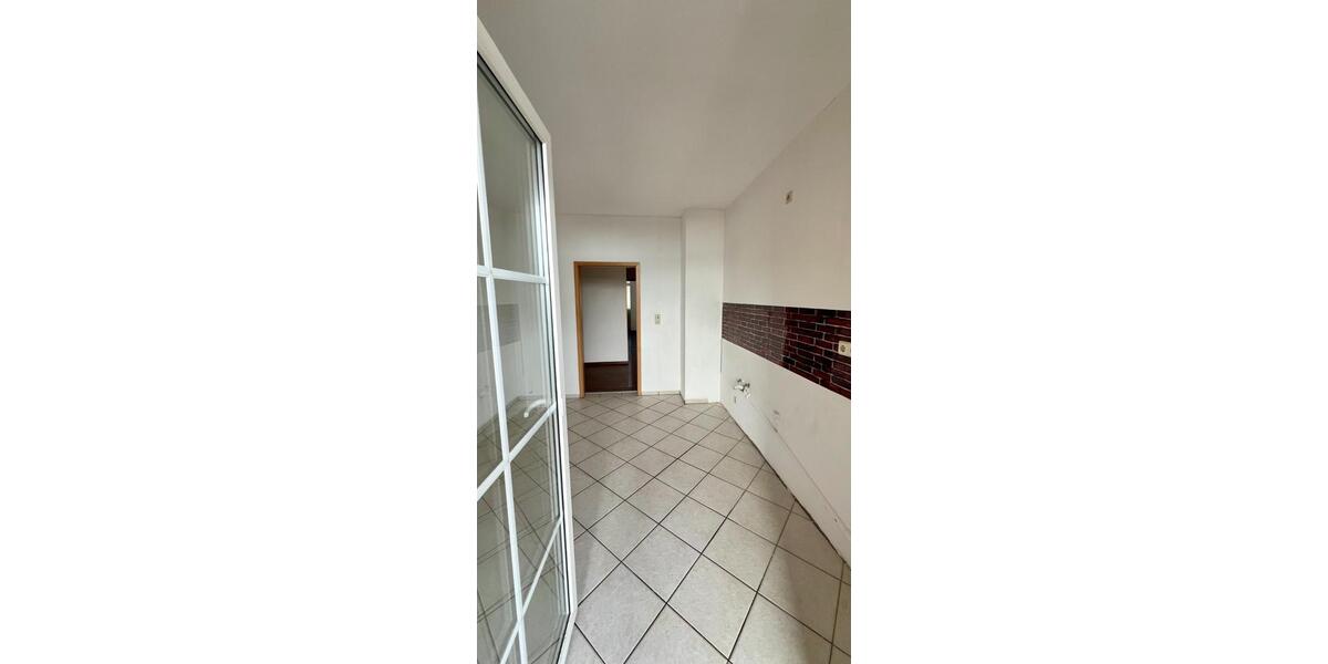 Etagenwohnung Hohenstein-Ernstthal Ernstthal - 2 Zimmer, 65 m&sup2;, 310&euro; | Angebot:24853454