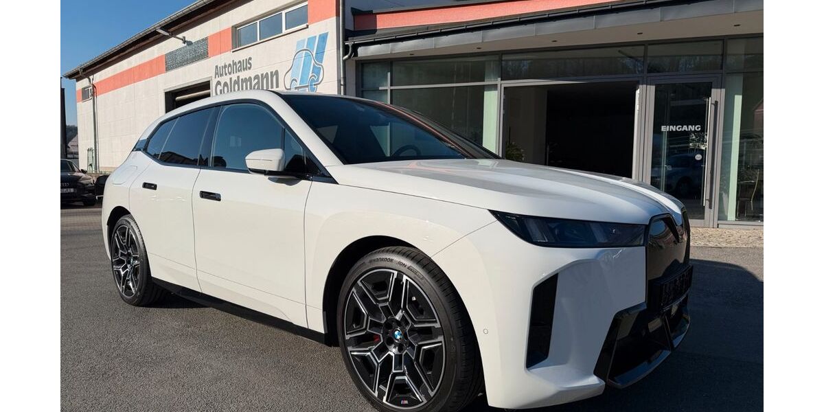 BMW iX 4.200 km 69.990 &euro; Aue 08280