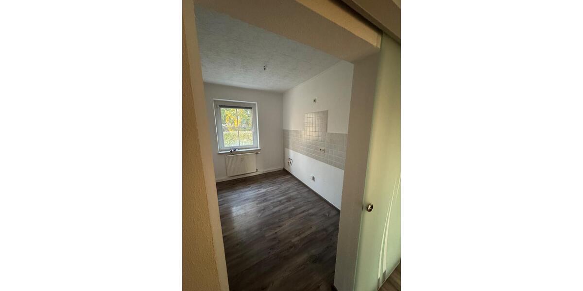 Hochparterre Hohenstein-Ernstthal Ernstthal - 3 Zimmer, 64 m&sup2;, 385&euro; | Angebot:24688348