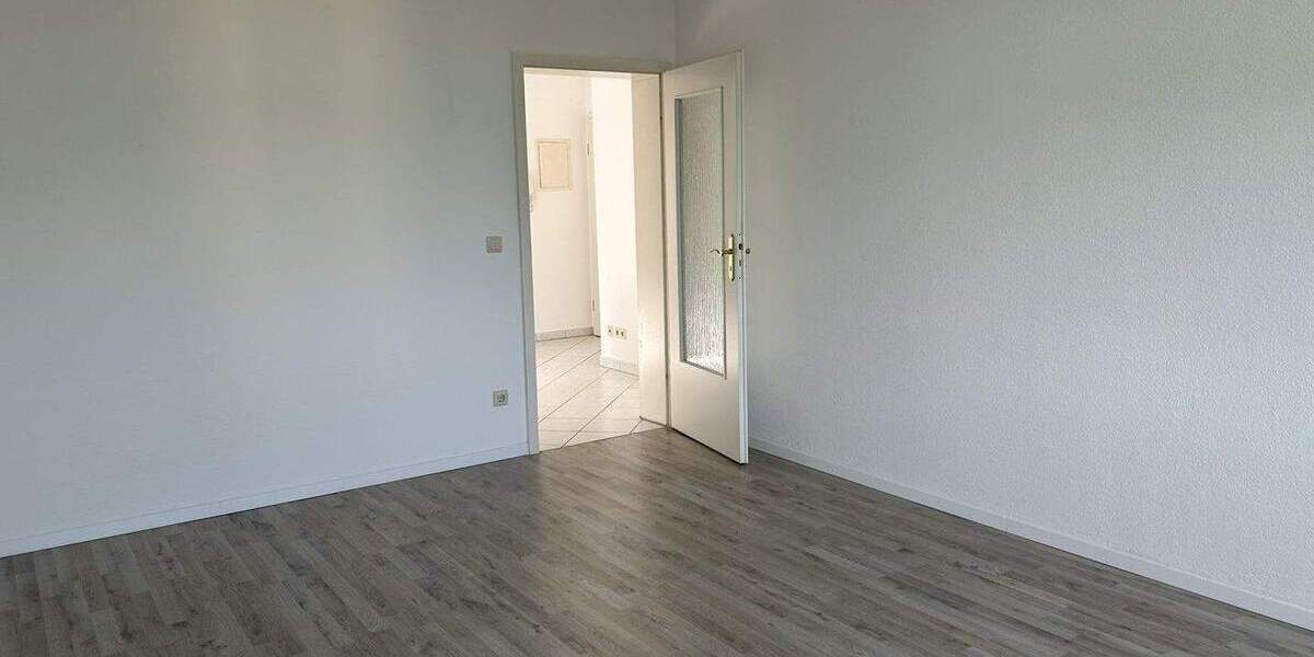 Etagenwohnung Zwickau Marienthal - 2 Zimmer, 47 m&sup2;, 360&euro; | Angebot:25707473
