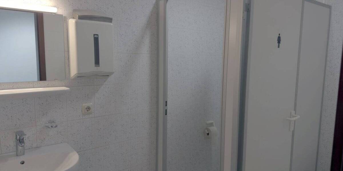 Gewerbeobjekt Zwickau Innenstadt - 4 Zimmer, 143 m&sup2;, 110.000&euro; | Angebot:25707412