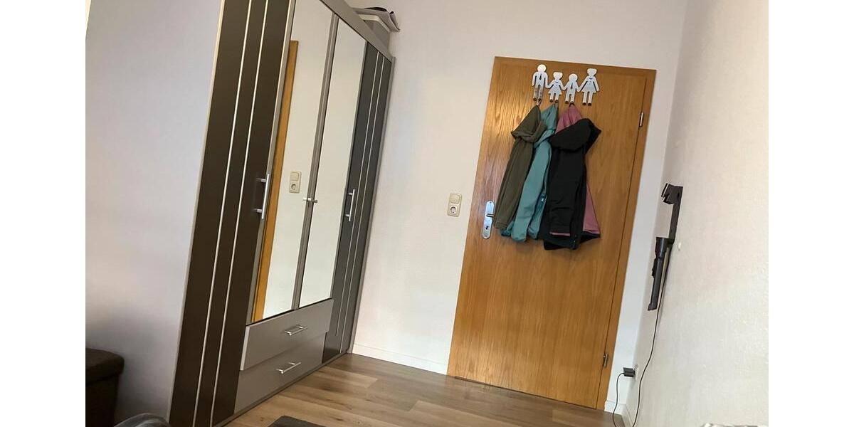 Hochparterre Meerane - 2 Zimmer, 50 m&sup2;, 475&euro; | Angebot:25929792