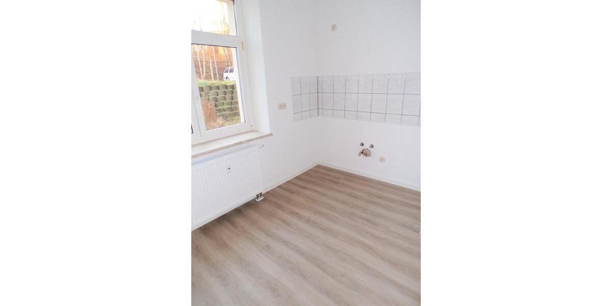 Etagenwohnung Werdau - 3 Zimmer, 74 m&sup2;, 430&euro; | Angebot:24214753