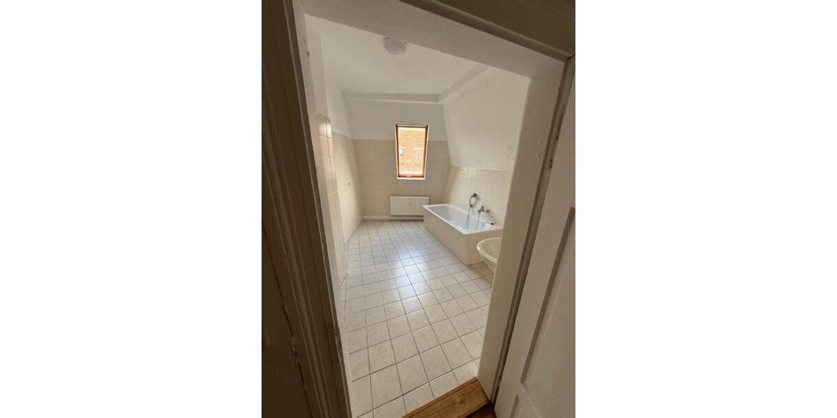 Dachgeschoßwohnung Wilkau-Haßlau Haßlau - 2 Zimmer, 57 m&sup2;, 400&euro; | Angebot:25267390