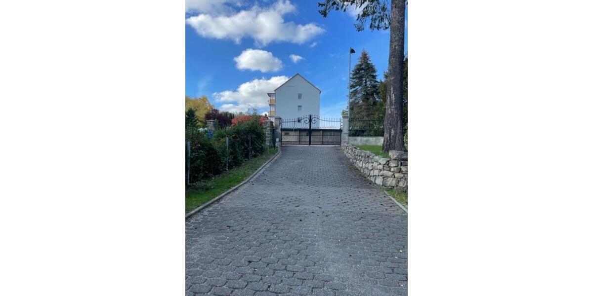 Dachgeschoßwohnung Hohenstein-Ernstthal Ernstthal - 3 Zimmer, 85 m&sup2;, 640&euro; | Angebot:25255010