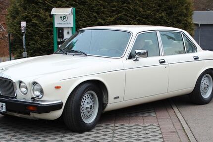 Jaguar XJ12 144.697 km 22.500 &euro; Greiz 07973