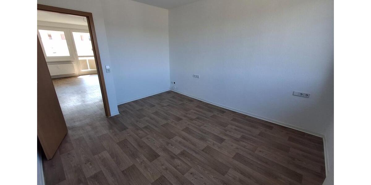 Etagenwohnung Limbach-Oberfrohna Oberfrohna - 3 Zimmer, 79 m&sup2;, 503&euro; | Angebot:24858840