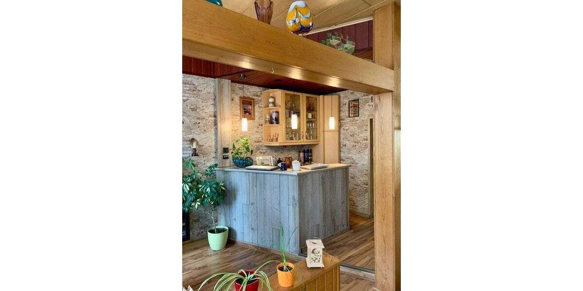 Reihenmittelhaus Reichenbach - 6 Zimmer, 161 m&sup2;, 125.000&euro; | Angebot:25864350