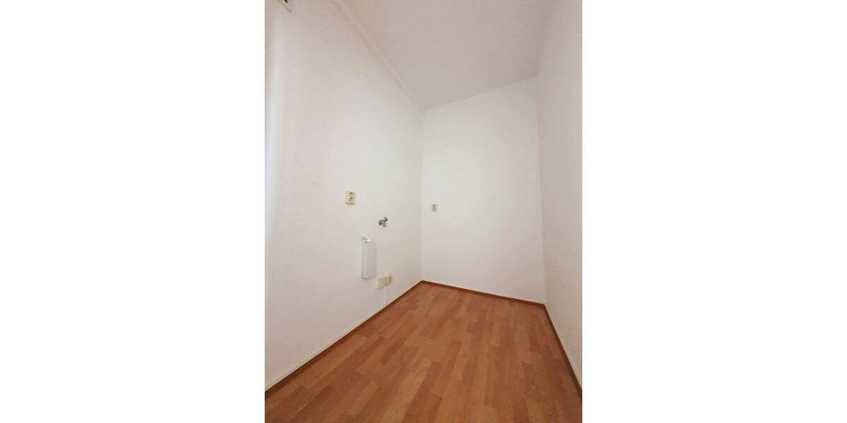 Etagenwohnung Zwickau Eckersbach - 2 Zimmer, 59 m&sup2;, 325&euro; | Angebot:25676696