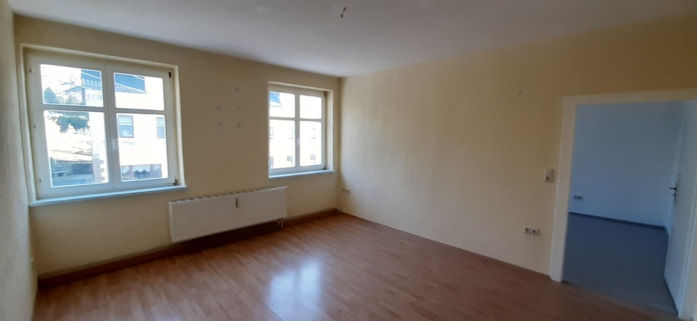 Drei-Zimmer-Wohnung in ruhiger Lage mit guter Fernsicht - Etagenwohnung Lauter-Bernsbach Bernsbach | Angebot:14517880
