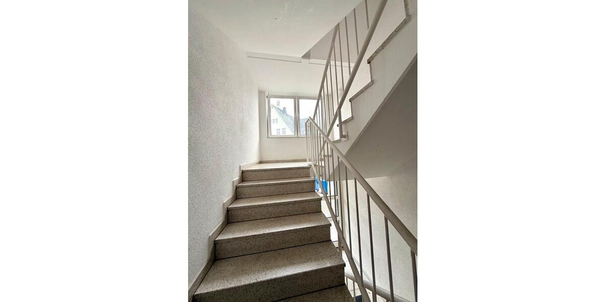 Dachgeschoßwohnung Limbach-Oberfrohna Oberfrohna - 2 Zimmer, 46 m&sup2;, 260&euro; | Angebot:25637419