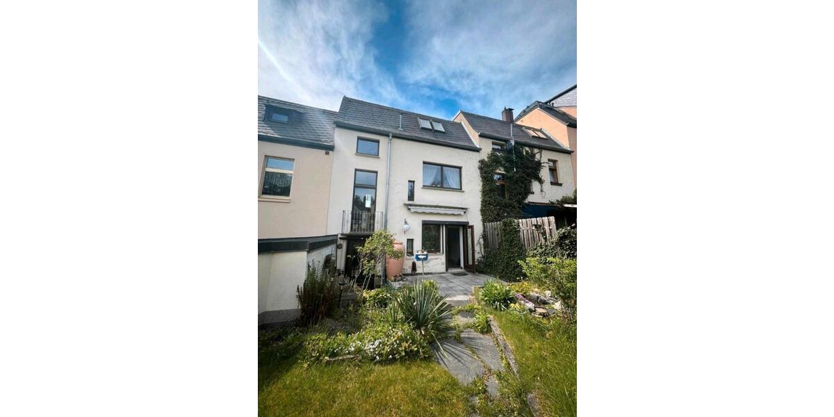 Reihenhaus Reichenbach im Vogtland - 6 Zimmer, 140 m&sup2;, 142.000&euro; | Angebot:25418602