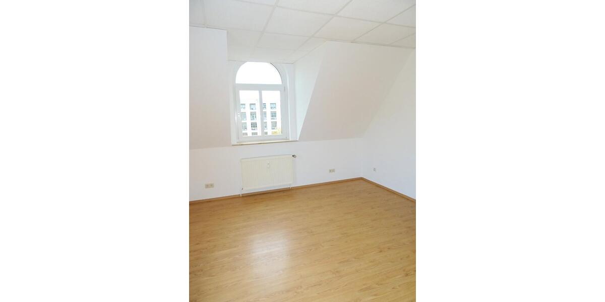 Etagenwohnung Werdau - 3 Zimmer, 82 m&sup2;, 450&euro; | Angebot:23438477