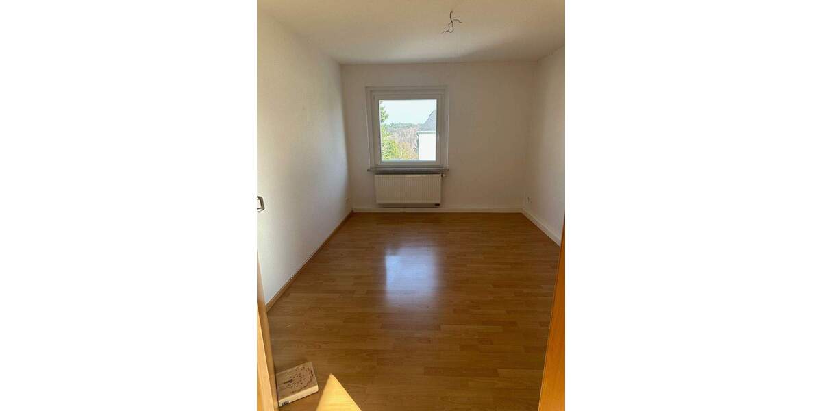 Etagenwohnung Netzschkau - 2 Zimmer, 56 m&sup2;, 282&euro; | Angebot:25910396
