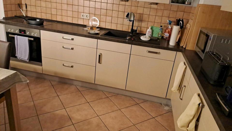 Erdgeschoßwohnung Zwickau Neuplanitz - 3 Zimmer, 84 m&sup2;, 650&euro; | Angebot:25085141