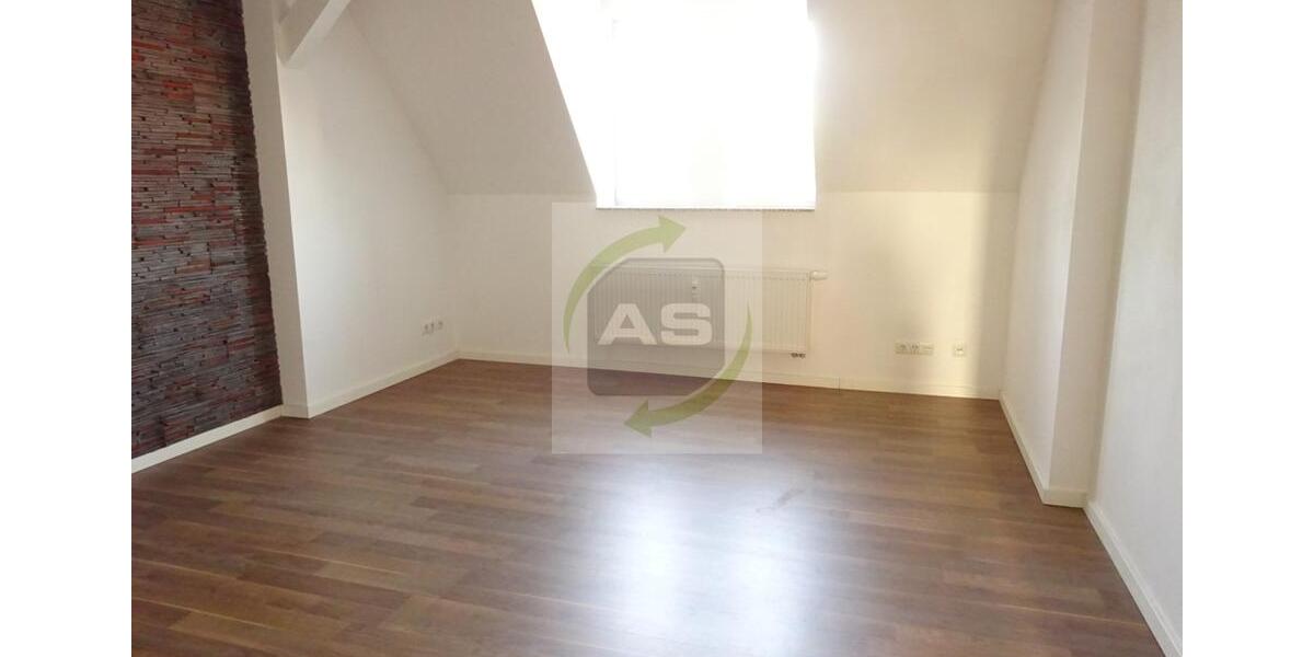 Dachgeschoßwohnung Zwickau Zwickau-Nord - 3 Zimmer, 71 m&sup2;, 365&euro; | Angebot:22591343