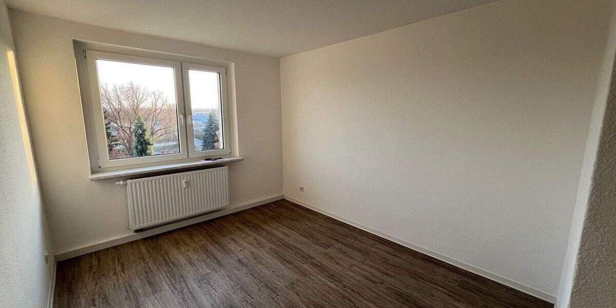 Etagenwohnung Zwickau Marienthal - 3 Zimmer, 59 m&sup2;, 370&euro; | Angebot:25985472