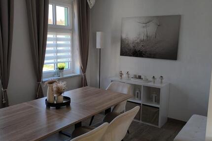 Wohnung Aue-Bad Schlema Bad Schlema - 4 Zimmer, 109 m&sup2;, 712&euro; | Angebot:25960575