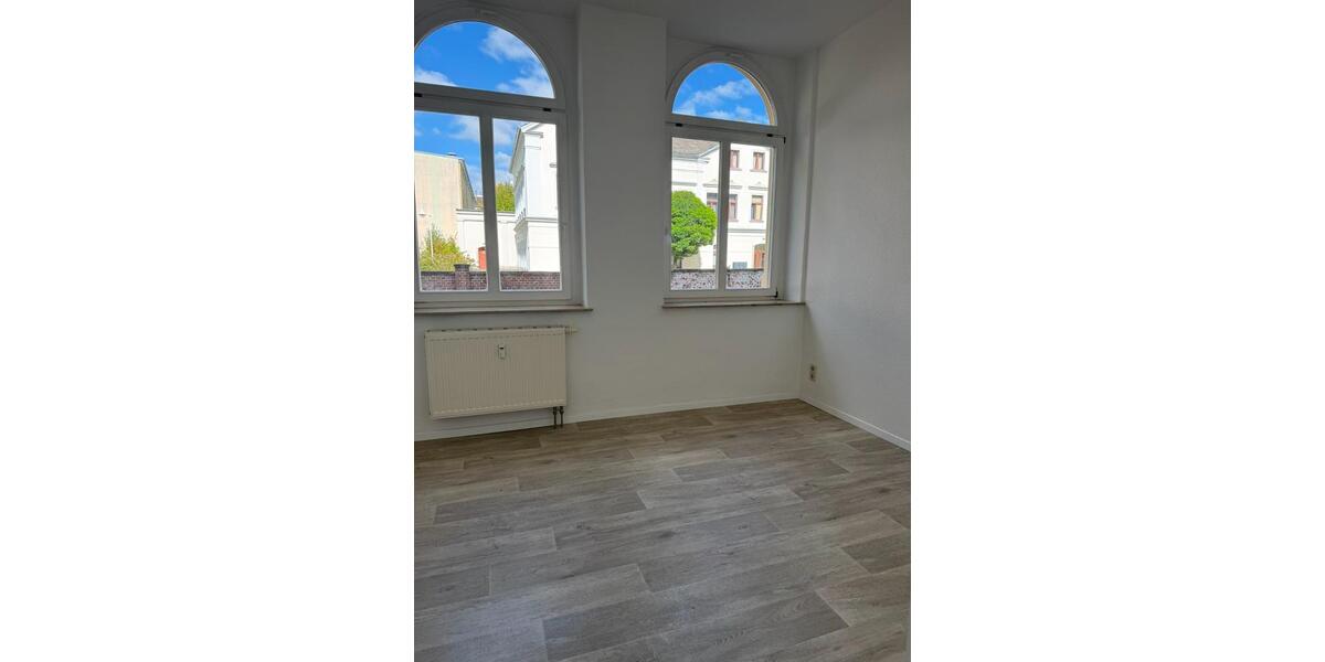 Erdgeschoßwohnung Reichenbach im Vogtland - 2 Zimmer, 55 m&sup2;, 300&euro; | Angebot:24184565