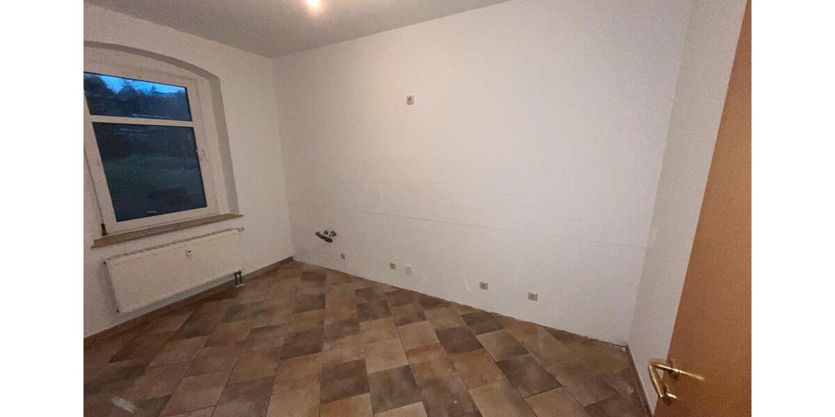 Etagenwohnung Greiz - 3 Zimmer, 75 m&sup2;, 415&euro; | Angebot:25333291