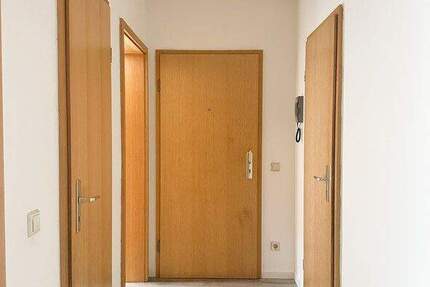 Wohnung Zwickau Eckersbach - 3 Zimmer, 70 m&sup2;, 455&euro; | Angebot:25688346