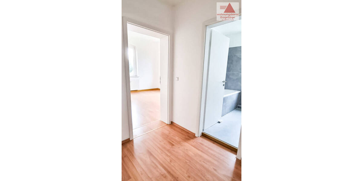 Etagenwohnung Lichtenstein/Sachsen / Rödlitz Rödlitz - 2 Zimmer, 65 m&sup2;, 390&euro; | Angebot:25821040