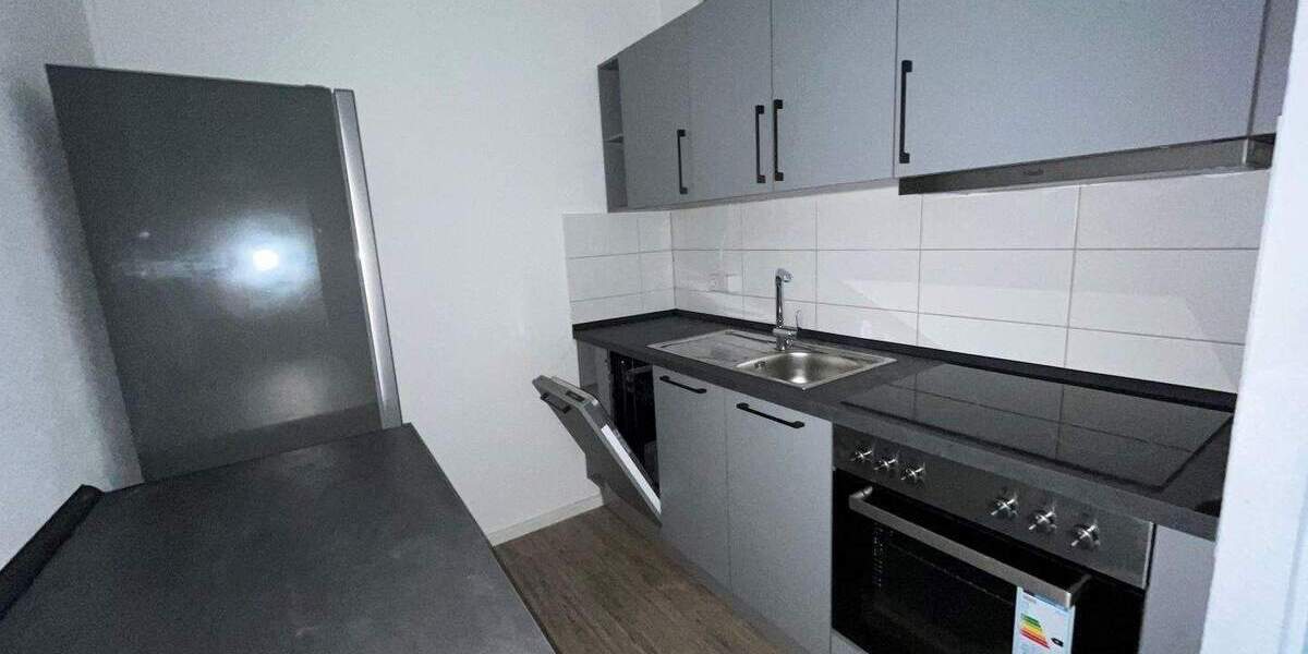 Etagenwohnung Zwickau Neuplanitz - 3 Zimmer, 60 m&sup2;, 250&euro; | Angebot:25700353