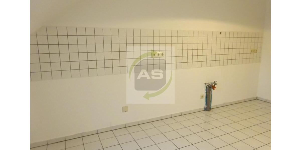 Dachgeschoßwohnung Zwickau - 2 Zimmer, 67 m&sup2;, 299&euro; | Angebot:22591340