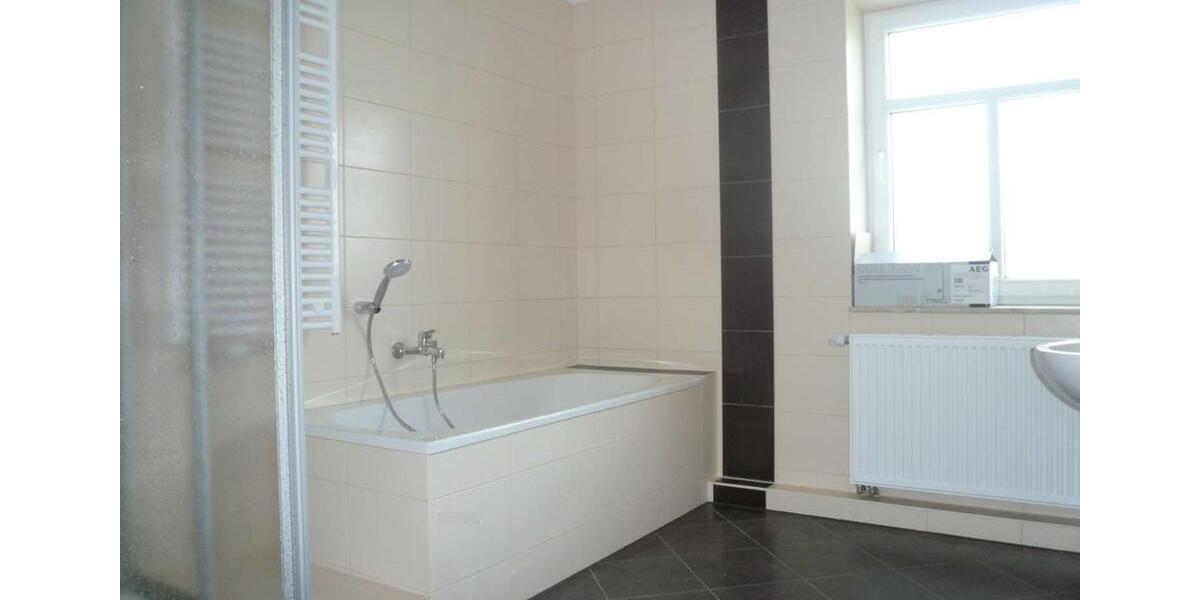 Etagenwohnung Falkenstein/Vogtland Vogtland - 3 Zimmer, 78 m&sup2;, 450&euro; | Angebot:25926313