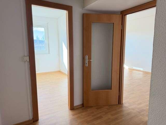 Etagenwohnung Schwarzenberg/Erzgebirge Erzgebirge - 4 Zimmer, 69 m&sup2;, 228&euro; | Angebot:25375165