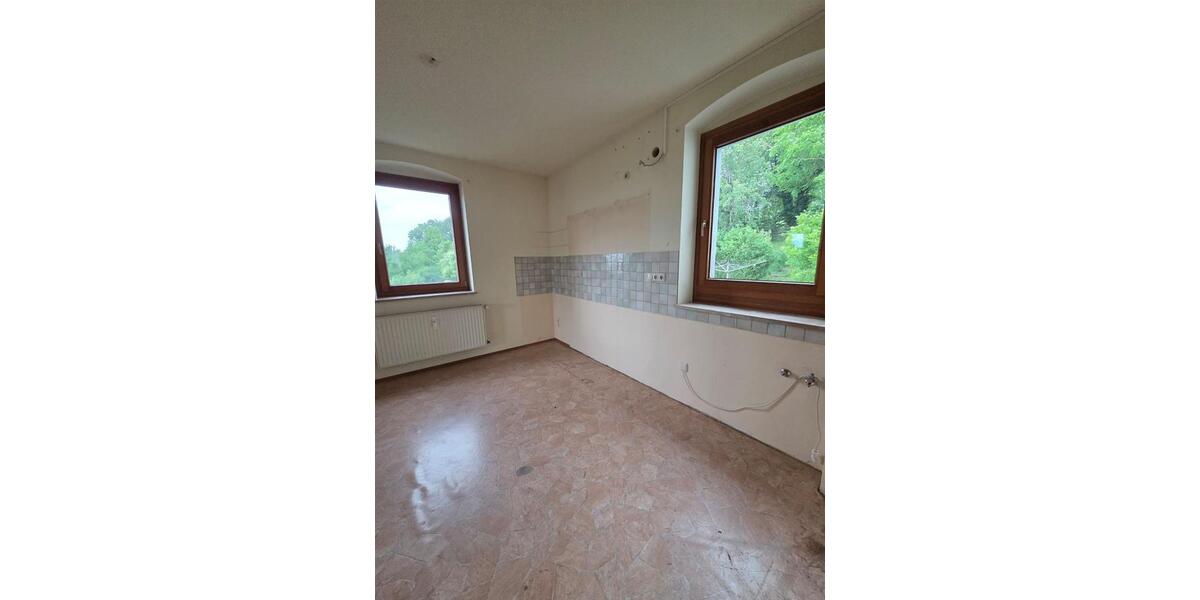 Etagenwohnung Meerane - 3 Zimmer, 80 m&sup2;, 440&euro; | Angebot:25902788