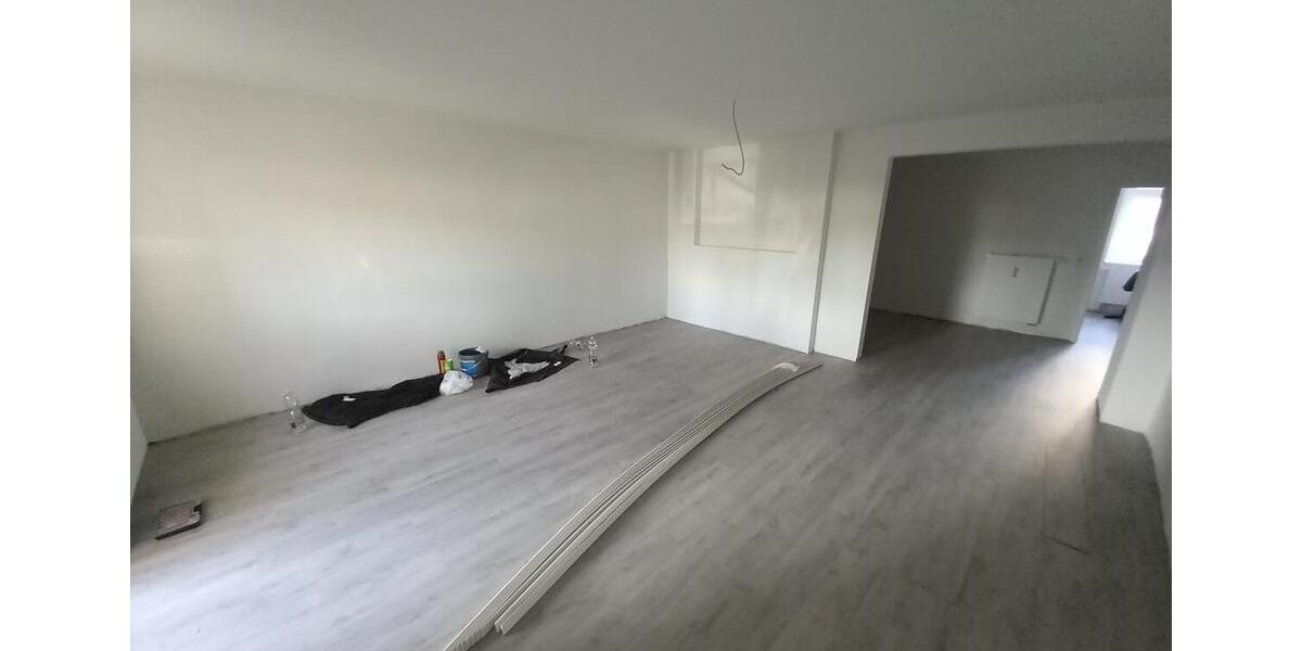 Erdgeschoßwohnung Zwickau Auerbach - 3 Zimmer, 117 m&sup2;, 760&euro; | Angebot:24252555