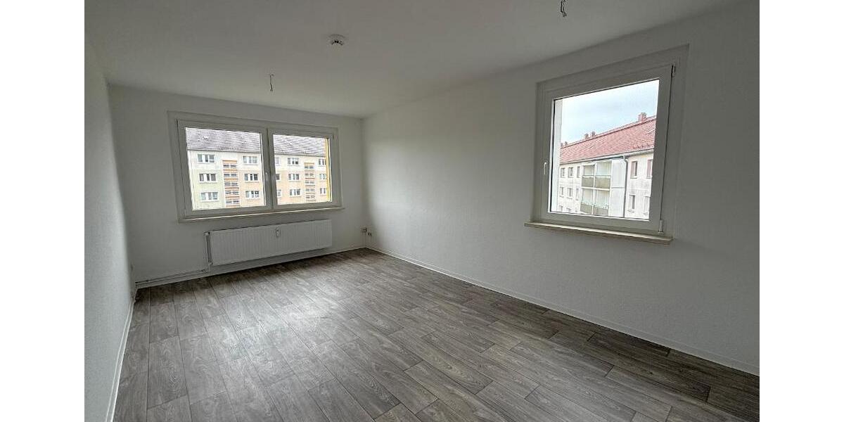 Etagenwohnung Lichtentanne - 3 Zimmer, 58 m&sup2;, 315&euro; | Angebot:25375171