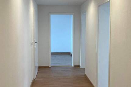 Wohnung Aue - 3 Zimmer, 90 m&sup2;, 510&euro; | Angebot:25681319