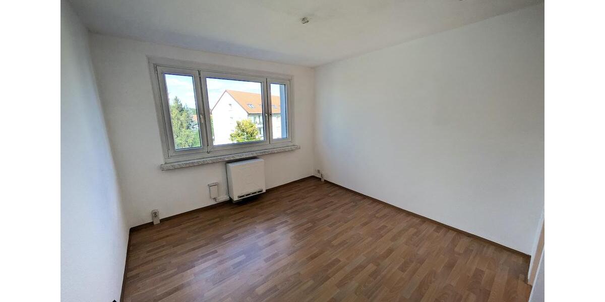 Etagenwohnung Limbach-Oberfrohna Oberfrohna - 3 Zimmer, 58 m&sup2;, 377&euro; | Angebot:25945631