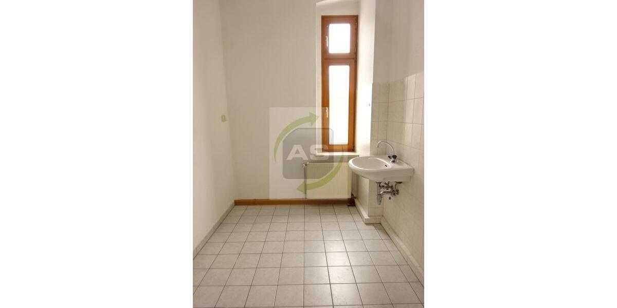Etagenwohnung Werdau - 4 Zimmer, 96 m&sup2;, 550&euro; | Angebot:24714138