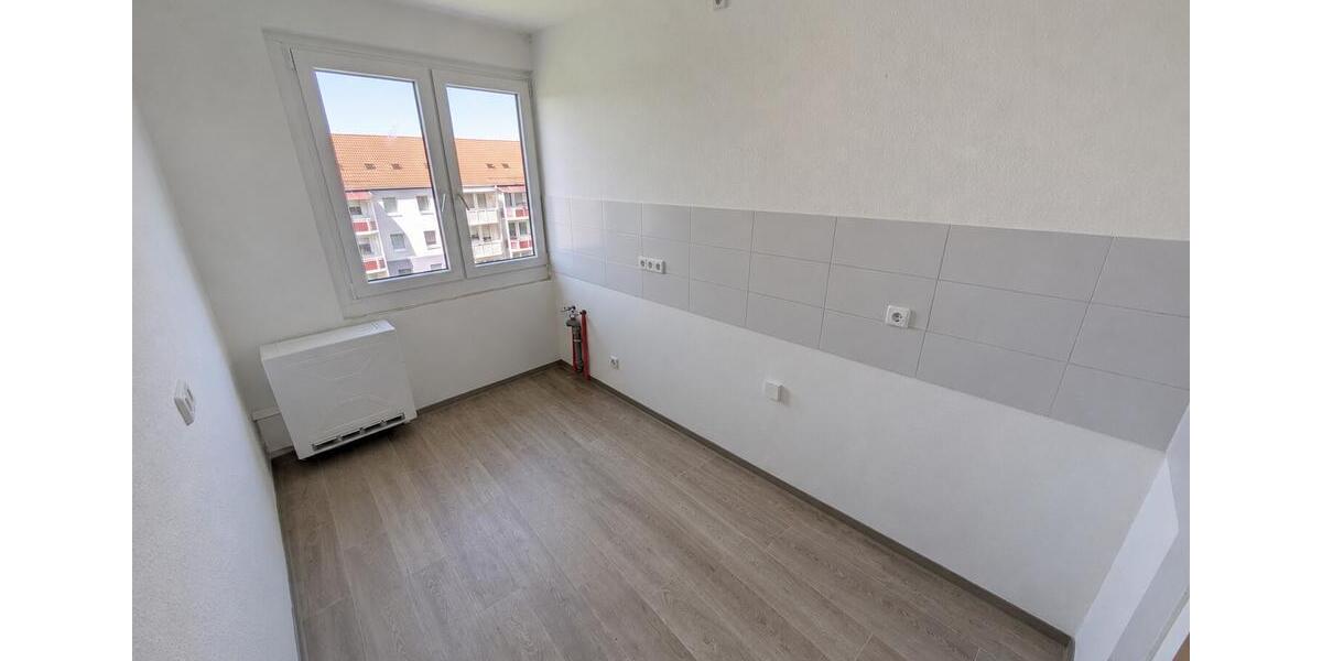 Etagenwohnung Limbach-Oberfrohna Oberfrohna - 3 Zimmer, 60 m&sup2;, 375&euro; | Angebot:26681014