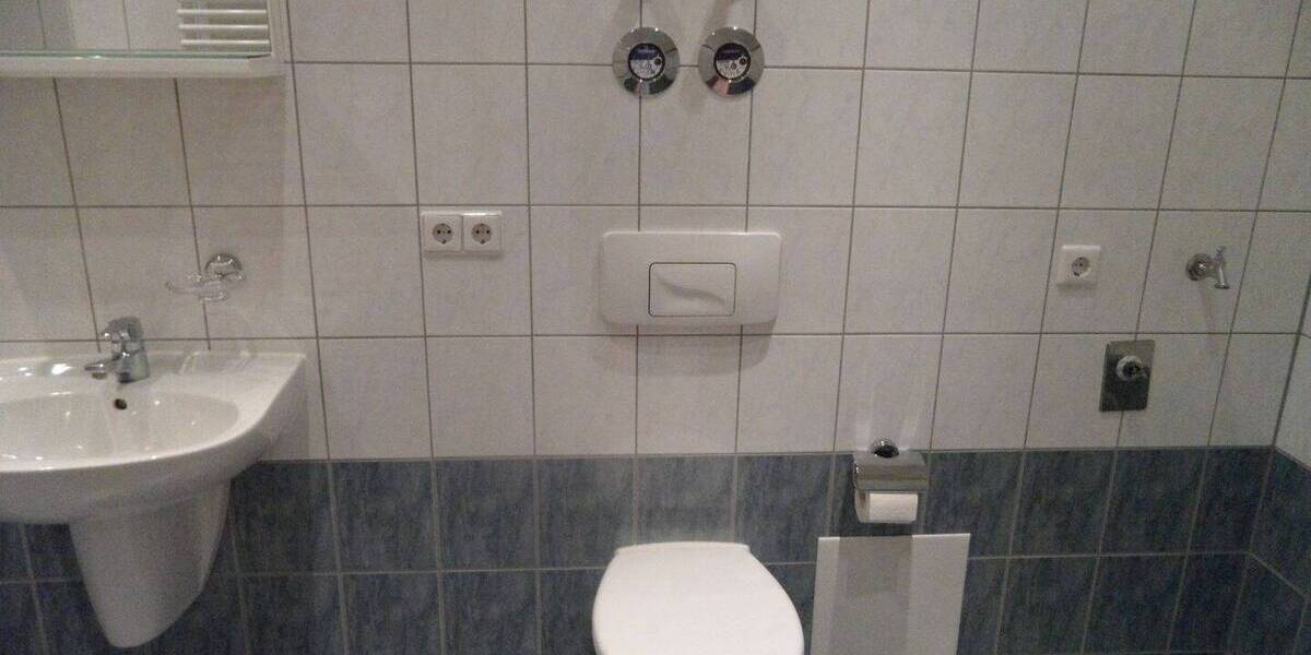 Etagenwohnung Zwickau Innenstadt - 2 Zimmer, 55 m&sup2;, 400&euro; | Angebot:25802829